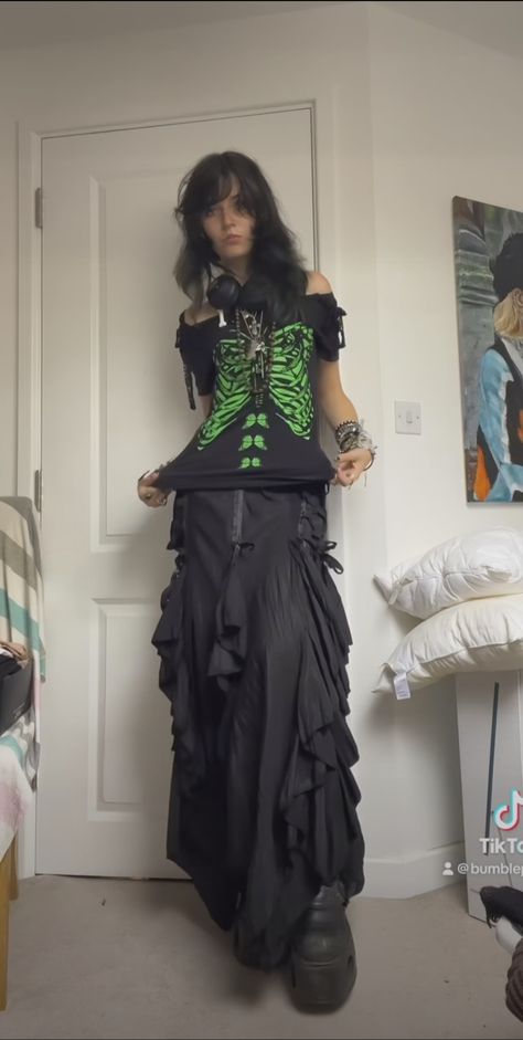 Goth Twee, Cloth Ghost, Alt People, Pagan Fashion, Goth Outfit Ideas, Bedroom Throw, Alt Outfits, Oversized Outfit, Alt Fashion