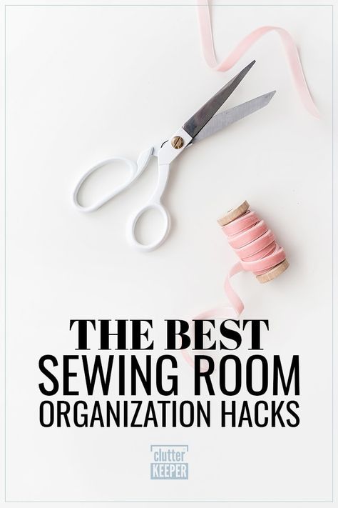 Sewing Room Ideas Layout, Creativity Room, Organizing Small Spaces, Small Sewing Rooms, Sewing Organizer, Sewing Area, Crafting Space, Sewing Room Inspiration, Sewing Room Storage