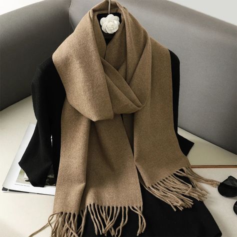 Indulge in the ultimate luxury with our 100% Pure Cashmere Scarf. Soft, elegant, and exquisitely crafted, this scarf is the perfect accessory to elevate any outfit. Whether you're treating yourself or looking for the perfect gift, this timeless piece is sure to impress. Wrap yourself in warmth and sophistication. 🧣✨ #TheBlackFriesian #CashmereLuxury Cashmere Winter Scarf, Cashmere Scarf Women, Elegant Scarves, Mode Boho, Cashmere Shawl, Styl Boho, Outdoor Fashion, Women Shawl, Shawl Wrap