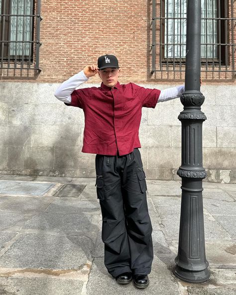 90s Outfit Men Street Style, Red Streetwear Outfit, Red Shirt Outfits, 90s Outfit Men, Button Down Outfit, Red Button Up Shirt, Outfit Inso, Shirt Outfit Men, Streetwear Inspo