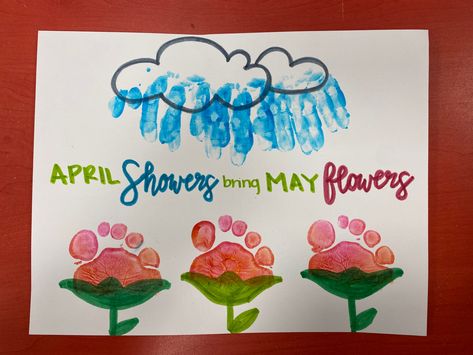 April Crafts For Infants Art Projects, Spring Crafts For Infants Baby, April Showers Footprint Art, Spring Time Art For Toddlers, Rain Crafts For Infants, Garden Footprint Art, Flower Activities For Infants, Spring Baby Art Projects, Spring Art For Babies