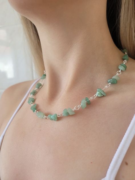 Green aventurine💚 A little bit about Green aventurine: It is known to be a positive stone and can bring good luck and prosperity. It is known to diffuse negative energy and provide comfort, calmness and happiness. It is known to encourage perseverance to help you achieve your own luck and full potential. Chakra: Heart💚 Shop now via link in bio🔗💚 #etsy #giftidea #handmadewithlove #shopsmall #smallbusiness #handmadejewellery #etsyuk #smallbusinessowner #etsyseller #Shophandmadeuk #btnetsy #... Chip Bead Necklace, Green Stone Necklace, Green Aventurine Crystal, Wire Jewellery, Aventurine Crystal, Round Necklace, Eye Pins, Jewellery Ideas, Semi Precious Stone