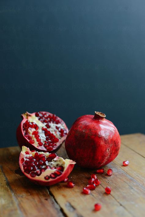 Pomegranate Art, Life Drawing Reference, Still Life Fruit, Fruit Photography, Still Life Photos, Still Life Drawing, Painting Still Life, Color Studies, Still Life Art