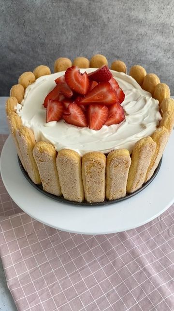 Ladyfingers Cake, Nutella And Strawberries, Lady Fingers, Mini Cheesecake, Nutella, Strawberries, Cheesecake, Cake, On Instagram