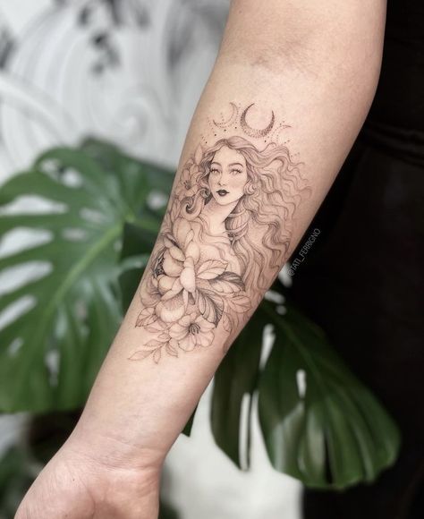 Venus Aphrodite Tattoo, Goddess Fine Line Tattoo, Ariadne Tattoo, Aprodithe Tattoo, Venus Tattoo Goddess, Venus Tattoos, Afrodita Tattoo, Aphrodite Tattoos, Ornamental Back Tattoo Women