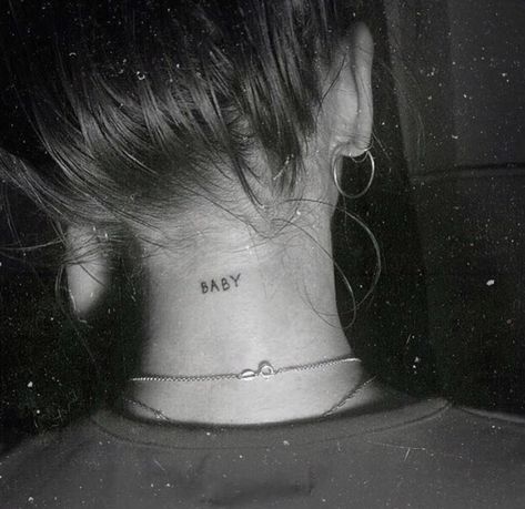 Word ‘baby’ inked on the back of the neck Small Girly Tattoos, Cat Tattoos, Tiny Tattoo, Best Sleeve Tattoos, Girly Tattoos, Baby Tattoos, Aesthetic Tattoo, Disney Tattoos, Little Tattoos