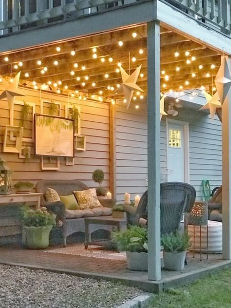 Under Deck Space, Under Deck Landscaping, Terrasse Med Tak, Patio Under Decks, Outdoor Deck Decorating, Hammock Chairs, Deck Landscaping, Outdoor Living Deck, Under Deck