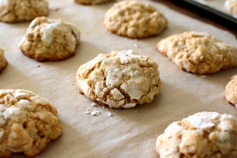 Momofuku Recipes, Milk Bar Recipes, Confetti Cookies, Christina Tosi, Milk Bar, Baking Sweets, Chewy Cookie, Oatmeal Cookies, Granulated Sugar