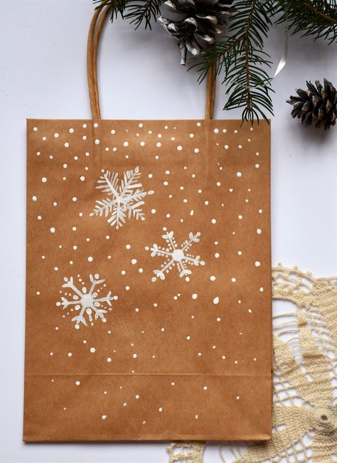 Diy Christmas gift bags Handmade Christmas gifts for Christmas gift bag holiday bag design ideas — Alla Dickson Art & Goods Kraft Paper Gift Bags Ideas, Xmas Diy Crafts Handmade Gifts, Christmas Bag Design, Diy Christmas Bags Ideas, Decorate Brown Paper Bag, Decorating Gift Bags Ideas, Paper Bag Christmas Craft, Paper Bag Christmas Gift Bags, Christmas Bag Decorating Ideas