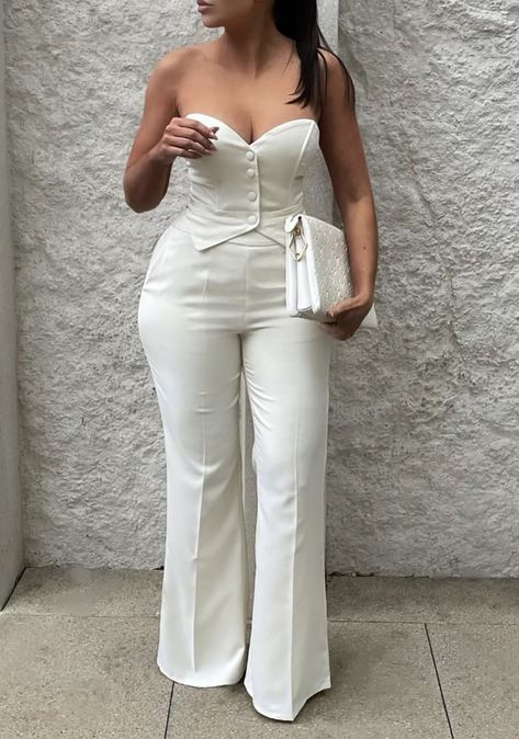 Casual Outfits For Graduation, Pantsuit For Graduation, White Jumpsuit Graduation Outfit, Classy Jumpsuit Outfits Graduation, Two Piece Dinner Outfits, White Affair Party Outfit, Award Ceremony Outfit High School, Jumpsuit Outfit For Graduation, White Jumpsuit Outfit Classy