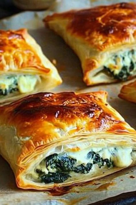 Spinach Stuffed Pastry, Crispy Spinach, Stuffed Pastry, Hamburger Potato Soup, Spinach Puff, Best Macaroni Salad, Creamy Lemon Chicken, Chickpea Salad Recipes, Spinach Feta