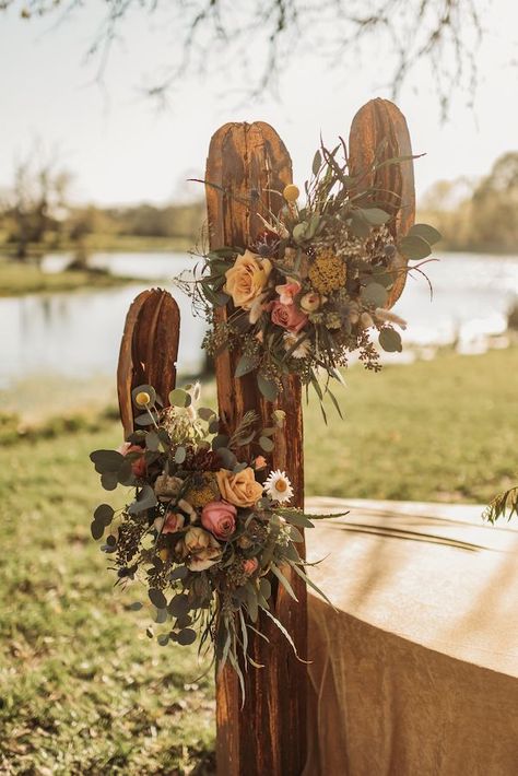 A Color Story: Western Wedding Ideas in Orange, Gold, and Copper | The Perfect Palette Country Western Wedding, Western Themed Wedding, Cowgirl Wedding, Fall Wedding Inspiration, Cowgirl Magazine, Country Theme Wedding, Cowboy Wedding, Boda Mexicana, Future Wedding Plans