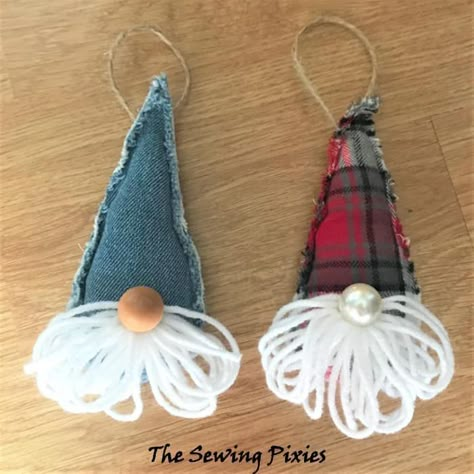 Scrap Material Christmas Ornaments, Christmas Trees To Sew, Christmas Gonk Garland, Gnome Xmas Tree Ornaments, Stuffed Fabric Bird Pattern, Easy Denim Crafts, Denim Gnomes Diy, Cool Christmas Crafts Diy, Denim Gnome