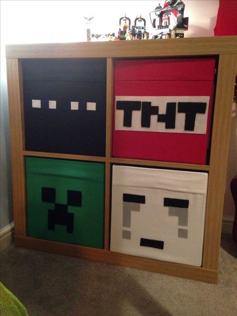 Video Game Bedroom, Minecraft Bedroom Decor, Boy Bedrooms, Computer Gaming Room, Minecraft Bedroom, Bedroom Drawers, Minecraft Room, Video Game Rooms, Minecraft Party