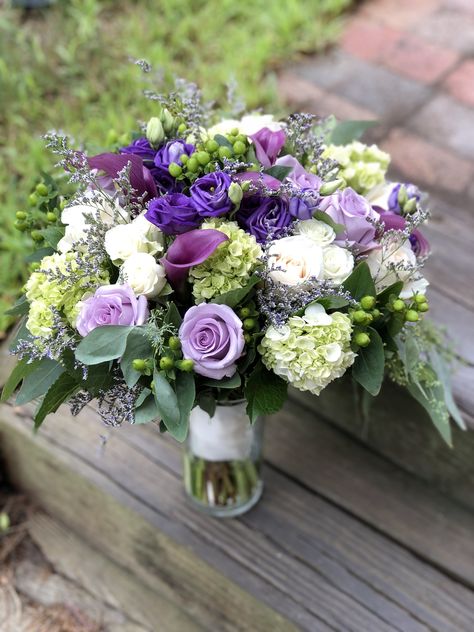 Purple Wedding Ceremony, Green Bridal Bouquet, Purple And Green Wedding, Green Wedding Flowers, Small Flower Arrangements, Purple Theme, Green Bouquet, Lilac Wedding, Connecticut Wedding