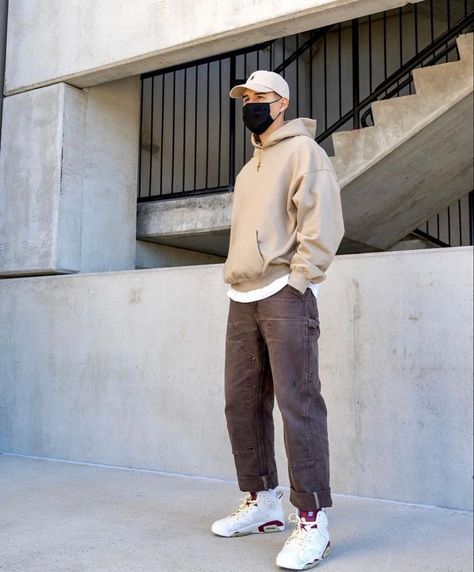 Oversized Male Fashion, Creme Hoodie Outfit, Tan Hoodie Outfit Men, Cream Hoodie Outfit Men, Beige Hoodie Outfit Men, Beige Beanie Outfit, Brown Hoodie Outfit Men, Tan Hoodie Outfit, Cream Hoodie Outfit