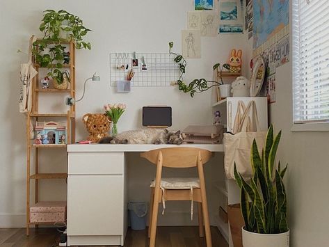 ikeadesk ikeashelf cat desksetup deskinspo deskdecoration deskgoals decor animalcrossing coquette aesthetic bedroomideas bedroom plants calicocritter Decorated Desk, Ikea Bedroom Furniture, Aesthetic Plant, Coquette Room, Desk Goals, Redecorate Bedroom, Desk Space, Dream Apartment, Ikea Furniture