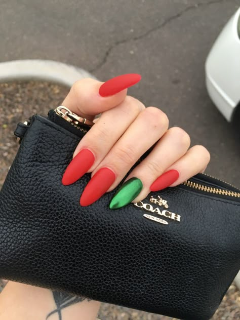 Green And Red Acrylic Nails, Matte Red Nails Christmas, One Hand Red One Hand Green Nails, Christmas Nails 2023 Red And Green, Green And Red Chrome Nails, Green And Red French Tip Nails, Red And Green Chrome Christmas Nails, Christmas Nails 2023 Trends Green, Green And Red Nail Designs