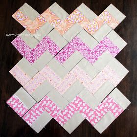 DreamPatch: Chevron pattern with no triangles- A free tutorial Chevron Quilt Tutorials, Chevron Quilts, Chevron Quilt Pattern, Quilt Techniques, Triangle Quilt Pattern, Quilt Square Patterns, Quilt Patchwork, Chevron Patterns, Quilt Tutorial