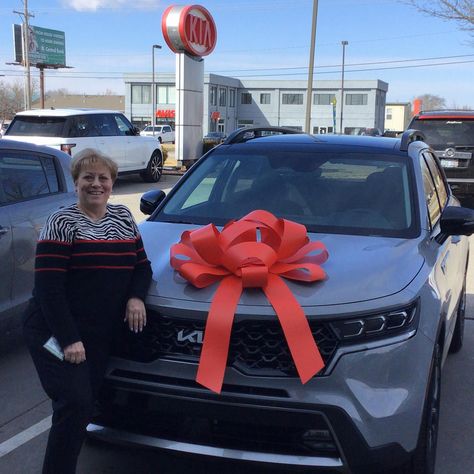 Thank you Danette for coming out to purchase your new Kia Sorento from Stephanie! Welcome to the Lawrence Kia family 🥳🤩🥳🤩 Car Delivery Pictures, Cello Photo, Coin App, Trucks For Sell, Gold Credit Card, Concept Phones, Car Delivery, Bills Quotes, Dynamic Wallpaper