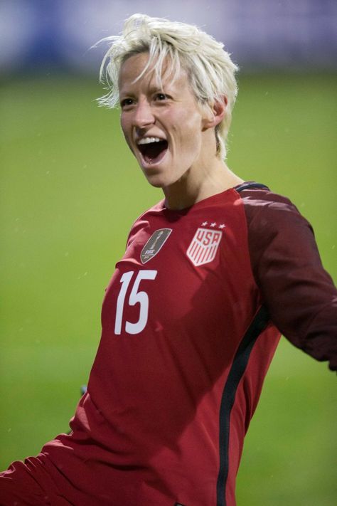 Ashlyn Harris, World Cup Teams, Go Usa, Megan Rapinoe, Women’s Soccer, Volleyball Outfits, Women's World Cup, 12 Pm, Womens Soccer