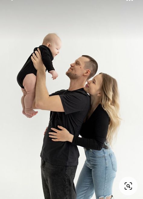 Family Portraits Studio Formal, Family Infant Photoshoot, Self Shoot Studio Poses Family, Family Studio Photography Outfits Casual, Family Picture Ideas Studio, First Family Photos Studio, Family Of 3 Photo Studio, Family Photos With White Background, Family Portrait White Background