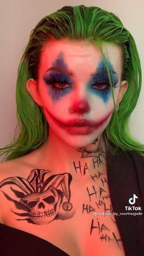 Cool Face Makeup Halloween, Killer Klowns From Outer Space Mask, Cool Makeup For Halloween, Rainy Day Club Outfit, Best Halloween Makeup Looks, Horror Glam Makeup, Dc Villians Female Costumes, Joker Smile Makeup, Glam Joker Makeup