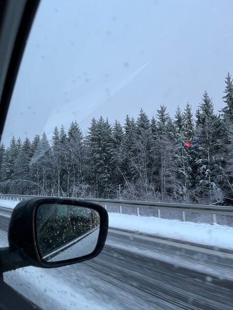 #winter #christmas #drive #snow Winter Drive, Canada Snow, Seattle Apartment, Bleak Midwinter, Carolina Do Norte, Snowboarding Trip, Winter Bucket List, Winter 23, Winter Camping