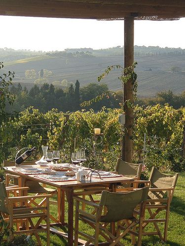 Cloverleigh Farms, Italian Vineyard, Vineyard House, Tuscany Villa, Toscana Italia, Italian Life, Italian House, Under The Tuscan Sun, Alfresco Dining