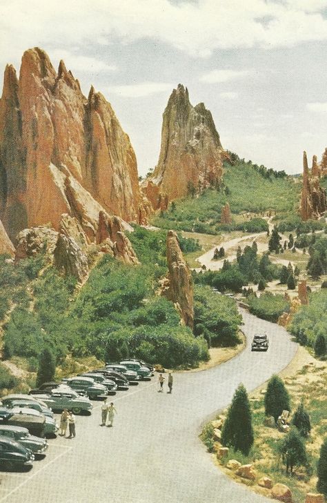 .. Vintage Hiking Photos, Vintage Landscape Photography, Vintage Nat Geo, Vintage Travel Aesthetic, Vintage Landscapes, Vintage National Geographic, National Geographic Photography, Red Sandstone, Tunnel Of Love