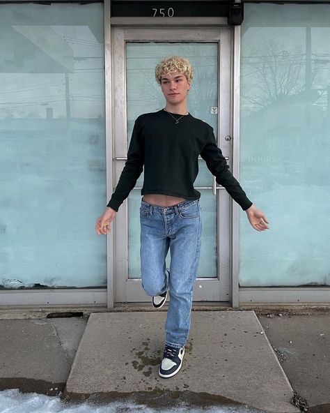 brandy melville boy cute outfit aesthetic green instagram Green Instagram, Cute Posts, Aesthetic Green, Outfit Aesthetic, Cute Outfit, Green Aesthetic, Outfits Aesthetic, Instagram Aesthetic, My Vibe