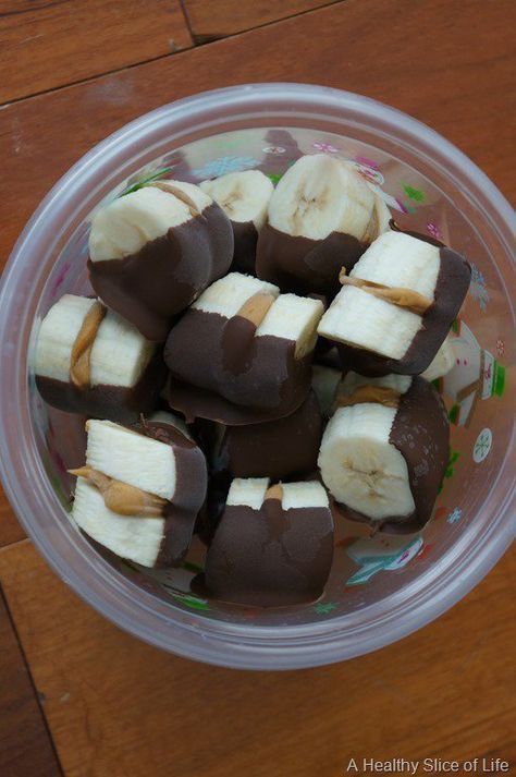 Frozen Banana Bites, Banana Bites, Healthy Food Dishes, Think Food, Healthy Snacks Easy, Food Obsession, Healthy Snacks Recipes, Almond Butter, Clean Eating Snacks