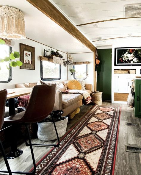 Rv Interior Remodel, Trailer Decor, Diy Dining, Camper Trailer Remodel, Vintage Camper Remodel, Diy Camper Remodel, Rv Renovations, Rv Decor, Trailer Home