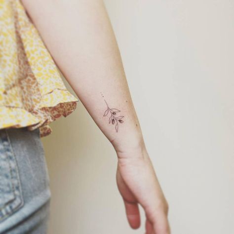 One Line Olive Branch Tattoo, Branch Tattoo Wrist, Tattoos Olive Branch, Fine Line Olive Branch, Tattoo Olive Branch, Olive Tattoo, Tattoo On The Wrist, Olive Branch Tattoo, Branch Tattoo