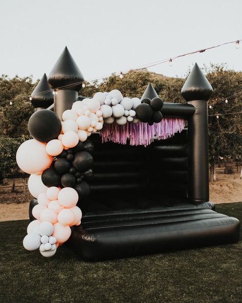 Fringe — Inflate San Diego Party Rentals Black Bounce House, Birthday Party Ideas Halloween, Halloween Bounce House, Spooky Balloons, Balloon Archway, Halloween Block Party, Bounce House Birthday, Creepy Halloween Party, Spring Birthday Party