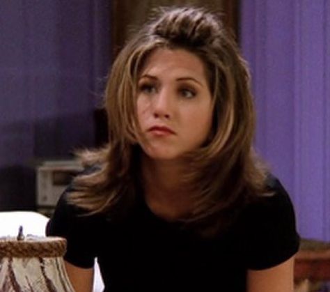 Jennifer Aniston Hair Color, Friends Icon, Jennifer Aniston Friends, Rachel Green Hair, Emily Ratajkowski Outfits, Friends Rachel, Rachel Green Friends, Rachel Green Style, Jeniffer Aniston