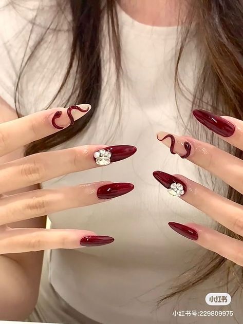 Dot Nail Designs, Asian Nails, Blush Nails, Pretty Gel Nails, Dots Nails, Soft Nails, Red Nail, Nail Art Ideas, Dream Nails