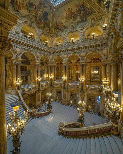 Opera Garnier Paris, Berlin Palace, Opera Garnier, Academia Aesthetics, Europe Map, Grand Staircase, New Paris, Empire Style, Beautiful Buildings