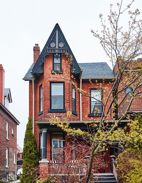 Emma Reddington's Love Letter To Her Victorian Home In Toronto - House & Home Toronto Victorian House, Brick Victorian Homes, Stairs Decoration, Love Letter To Her, Letter To Her, Toronto Houses, Garden Decoration Ideas, European Cottage, Dark Grey Walls