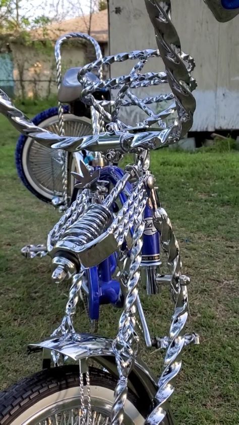 Lowrider bicycle with Square twisted Weed slammer and Square twisted parts/ Weed slammer done by @PandilleroLowriderParts Lowrider Bikes, Rider Bike, Lowrider Bicycle, Funny Mean Quotes, Lowrider Bike, Low Riders, Lowrider Cars, Graffiti Drawing, Low Rider