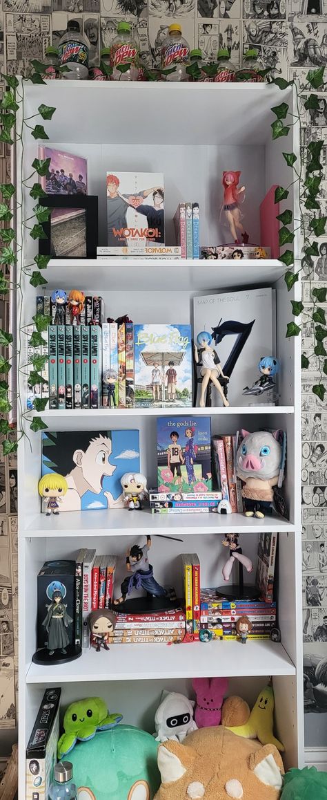 One Piece Anime Decoration, Room Ideas Aesthetic Anime And Kpop, Small Manga Shelf Ideas, Manga Set Up Shelf, Manga Storage Ideas, Manga And Figure Shelf, Anime Figure Display Ideas, Anime Bookshelf Aesthetic, Small Manga Collection