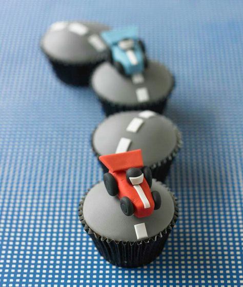 Car Cupcakes, Auto Party, Cars Cupcakes, Car Cakes, Kid Cupcakes, Dads Birthday, Creative Cupcakes, Cars Party, Race Car Party