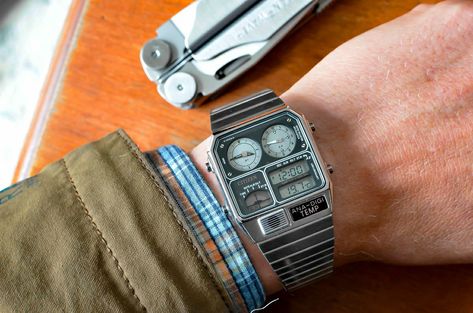 Retro Digital Watch, Retro Watches Vintage, Weird Watches, Citizen Watch Vintage, Wedding Watches, Weird Watch, Dmc Delorean, Retro Tech, Slim Watches