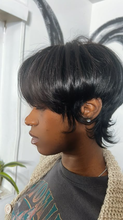 Wispy Mullet Short, Tampered Short Natural Hair, Chin Bob Black Women, Short Mushroom Haircut Black Women, Natural Hairstyles For Short Straight Hair, Mold Hairstyles For Black Women, Janet Jackson Short Hair, Natural Short Straight Hairstyles, Short Hair With Swoop Bangs