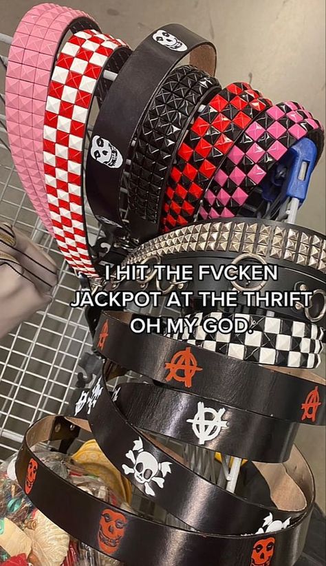 Scene Diy Accessories, Emo Car, Dog World, Scene Accessories, Silly Clothes, Scene Outfits, Eat My, Scene Fashion, Scene Kids