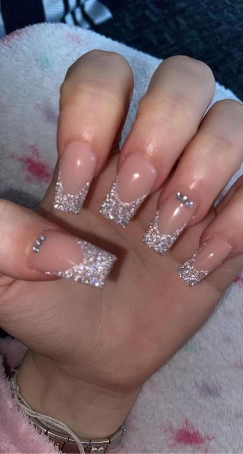 Medium Square Nails Glitter, Sparkly French Tip Nails Square, French Tip Sliver Nails, Pageant Nails Acrylic, Glitter Square Acrylic Nails, Grey Sparkly Nails, Silvester Nails, Glittery French Tip Nails, Sparkly French Tip Nails