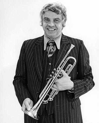 Maynard Ferguson, best know for his extreme high register control on trumpet, was a Canadian jazz trumpet player and bandleader. Maynard Ferguson, Play Trumpet, Jazz Trumpet, Wind Instruments, Gothic Ideas, Trumpet Player, Trumpet Players, Soprano Saxophone, American Gothic