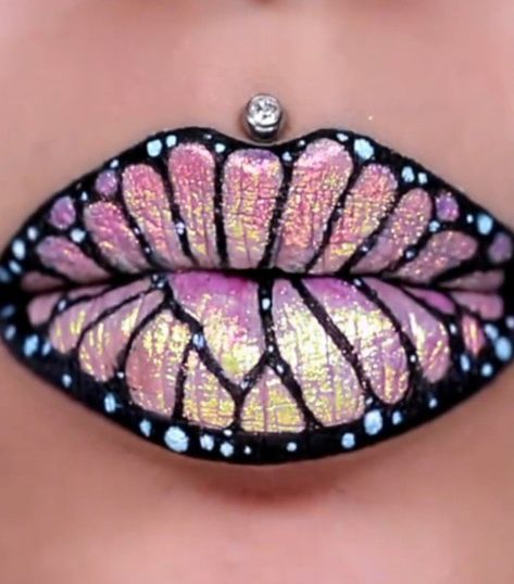 Painting Body Art Butterfly, Cool Lipstick Designs, Fairy Lips, Butterfly Lips, Lip Artwork, Ideas Maquillaje, Makeup Challenge, Lip Art Makeup, Butterfly Eyes