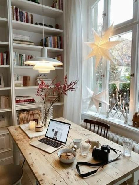 Daily Moments, Home Office Design, Interior Inspo, 인테리어 디자인, House Inspiration, Design Interior, Cozy House, Interior Inspiration, Home Deco