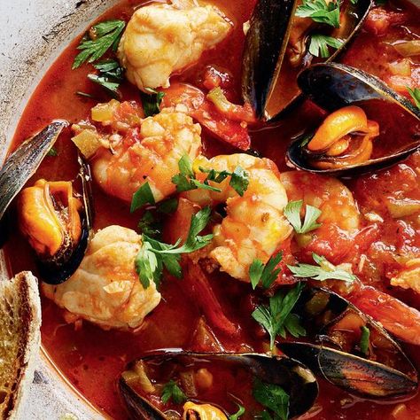 Rick Stein's Monkfish, Mussel and Prawn Stew with Char-grilled Sourdough (Cioppino) Mediterranean Fish Recipes, Rick Stein Recipes, Monkfish Recipes, Mediterranean Fish, Fish Stew Recipes, Seafood Diet, Sourdough Recipe, Rick Stein, Seafood Stew